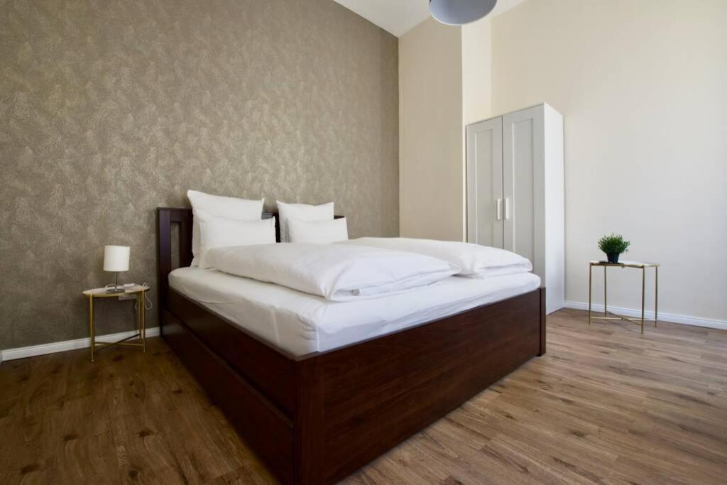 Premium Apartment By Hi5 - Astoria 4 Bedroom Budapest Eksteriør billede